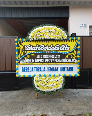 Papan Bunga Duka di Hegarmanah